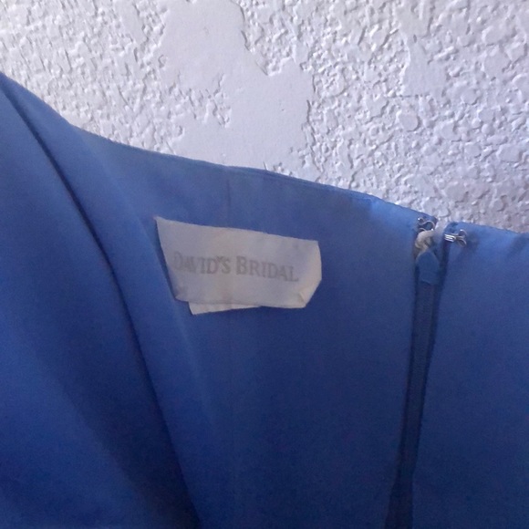 David’s Bridal woman’s formal gown size 4 - Picture 3 of 4